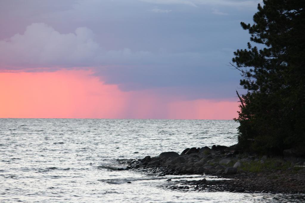 Chalkley'S Sandy Bay Cottage Resort Nipissing Beach Buitenkant foto