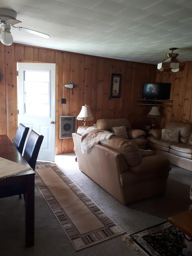 Chalkley'S Sandy Bay Cottage Resort Nipissing Beach Buitenkant foto
