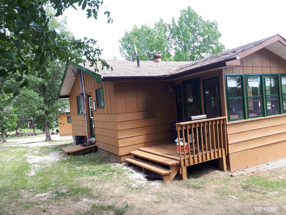 Chalkley'S Sandy Bay Cottage Resort Nipissing Beach Buitenkant foto